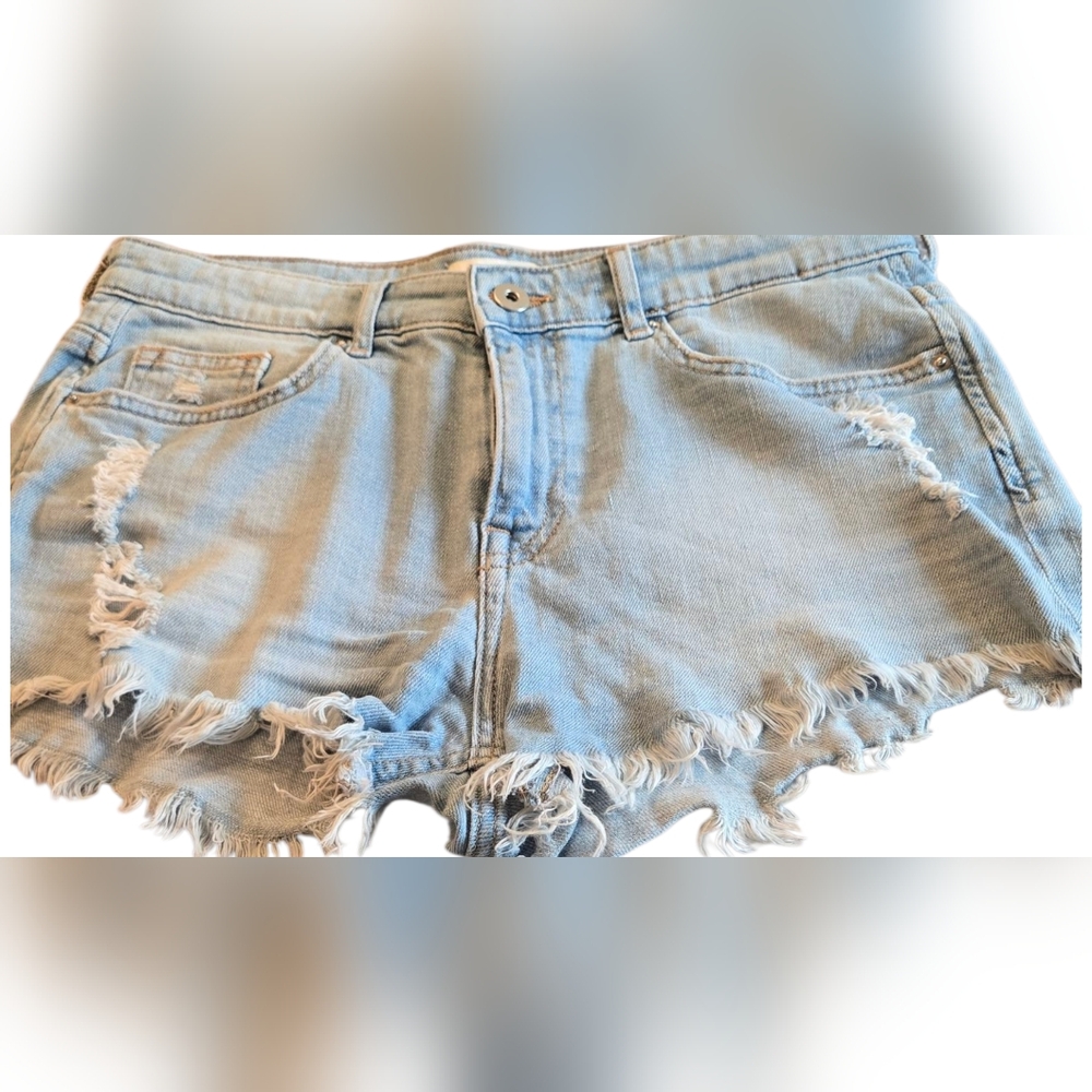 H&M Jeans Shorts Size 6